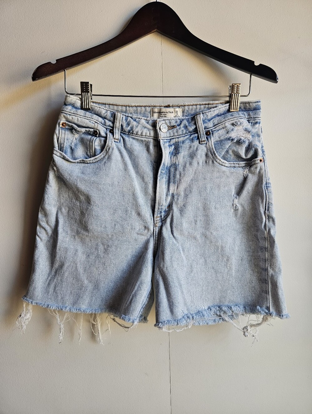 A&F Curve Love High Rise Mom Short in Women's 9/28